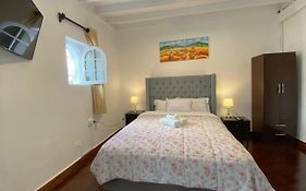 Lion Backpackers Bed&Breakfast